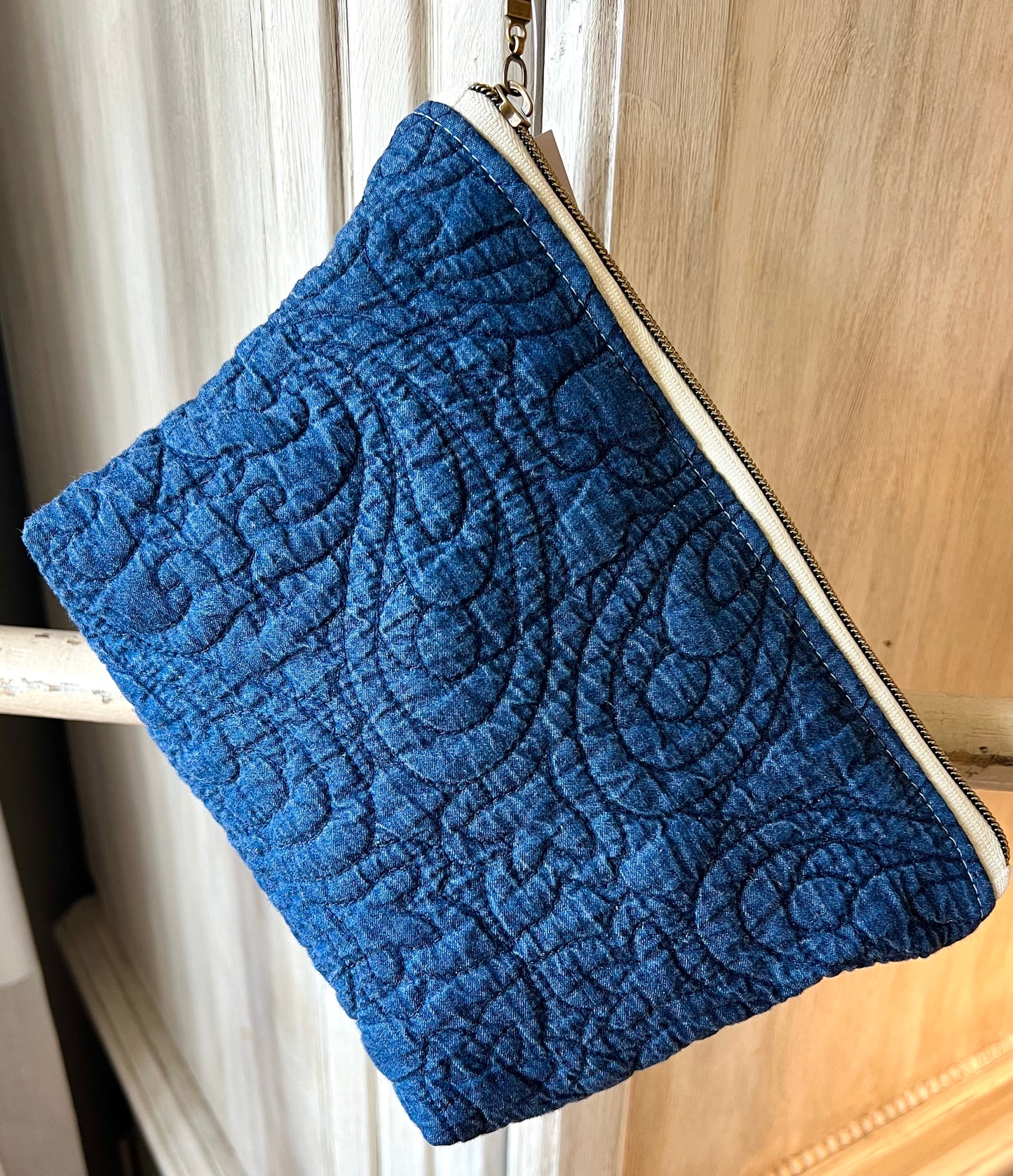 XL Quilted Zipper Bags