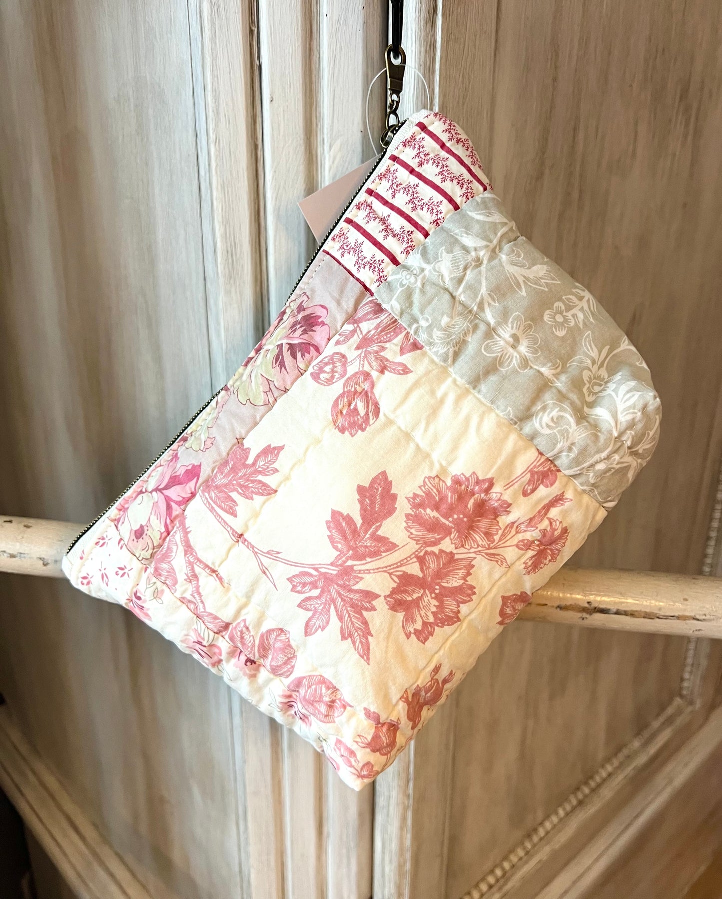 XL Quilted Zipper Bags