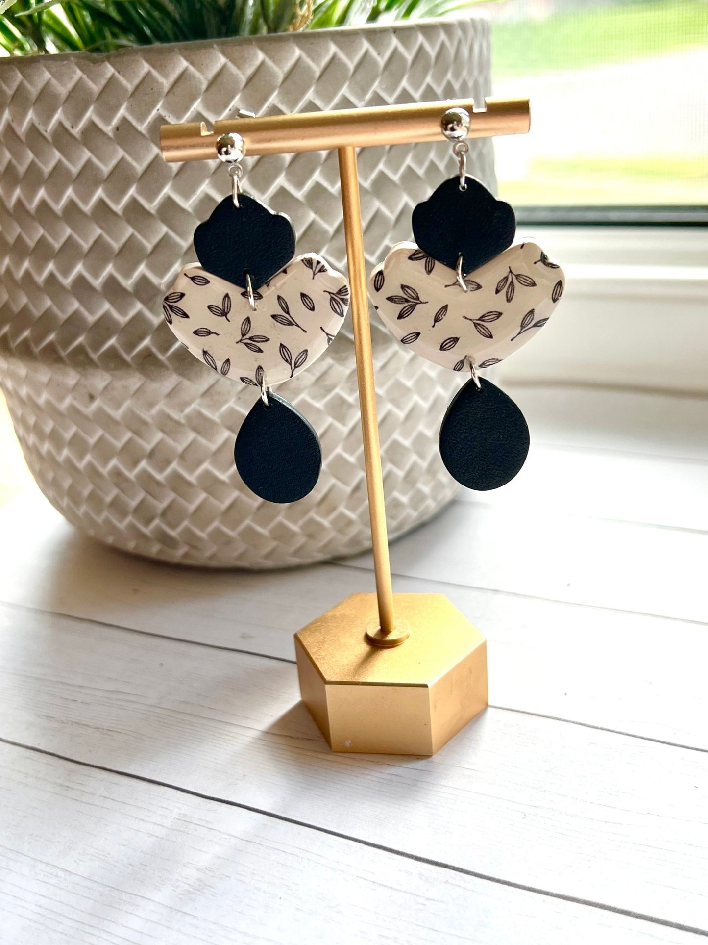 Clay earrings- Black and White