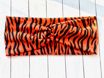 Twist headband - WHO DEY!