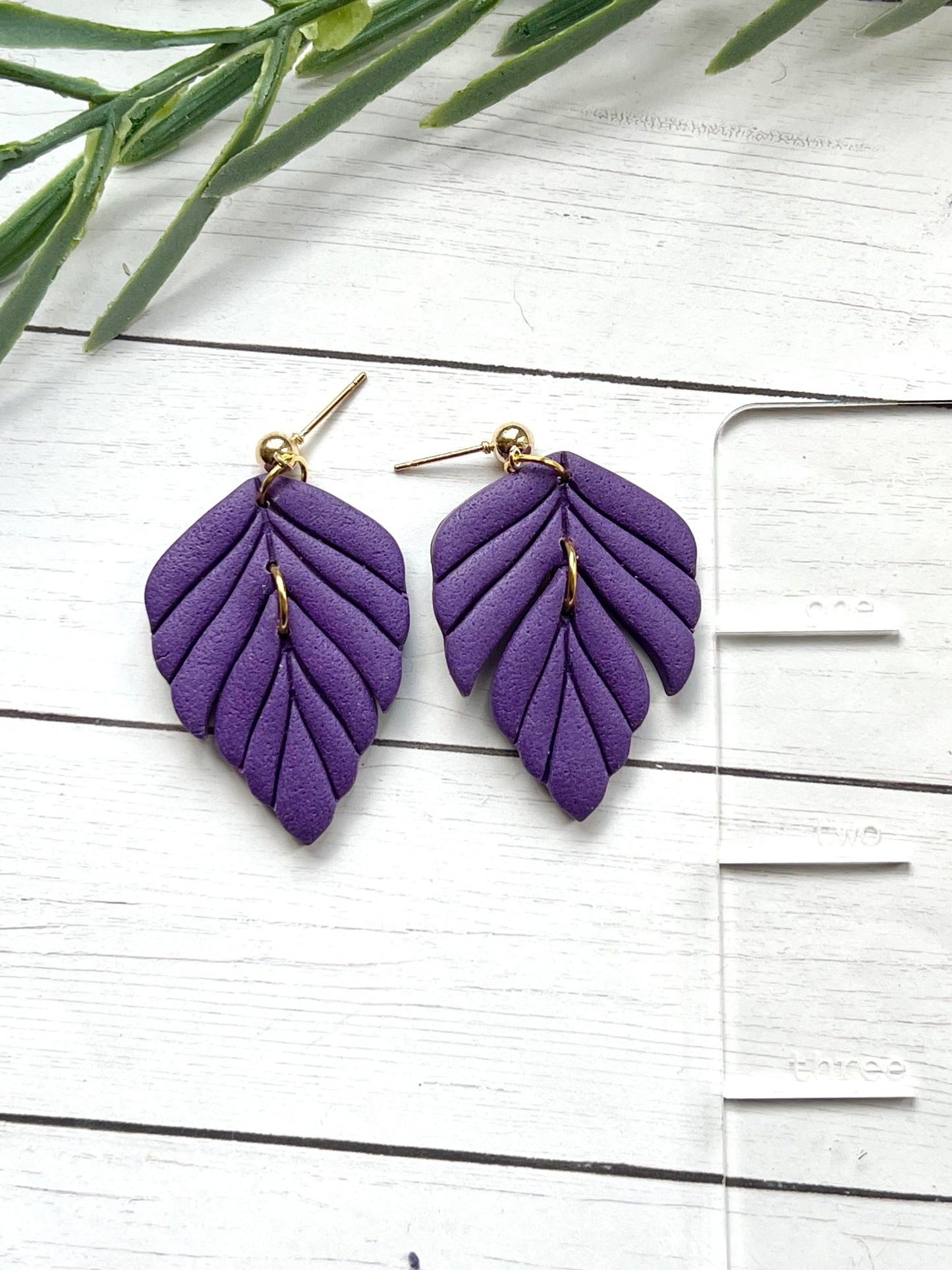 Clay earrings- Leaves